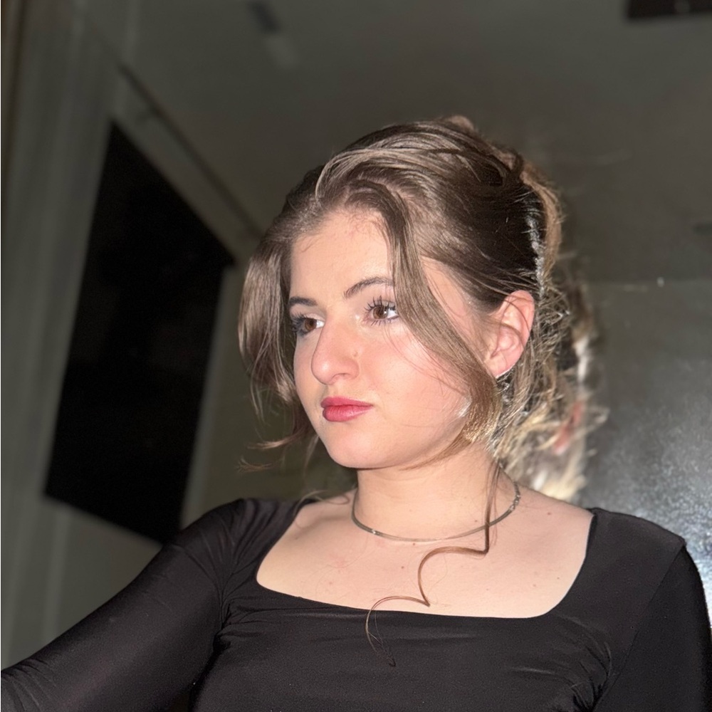 Meet your Posher, Mandy